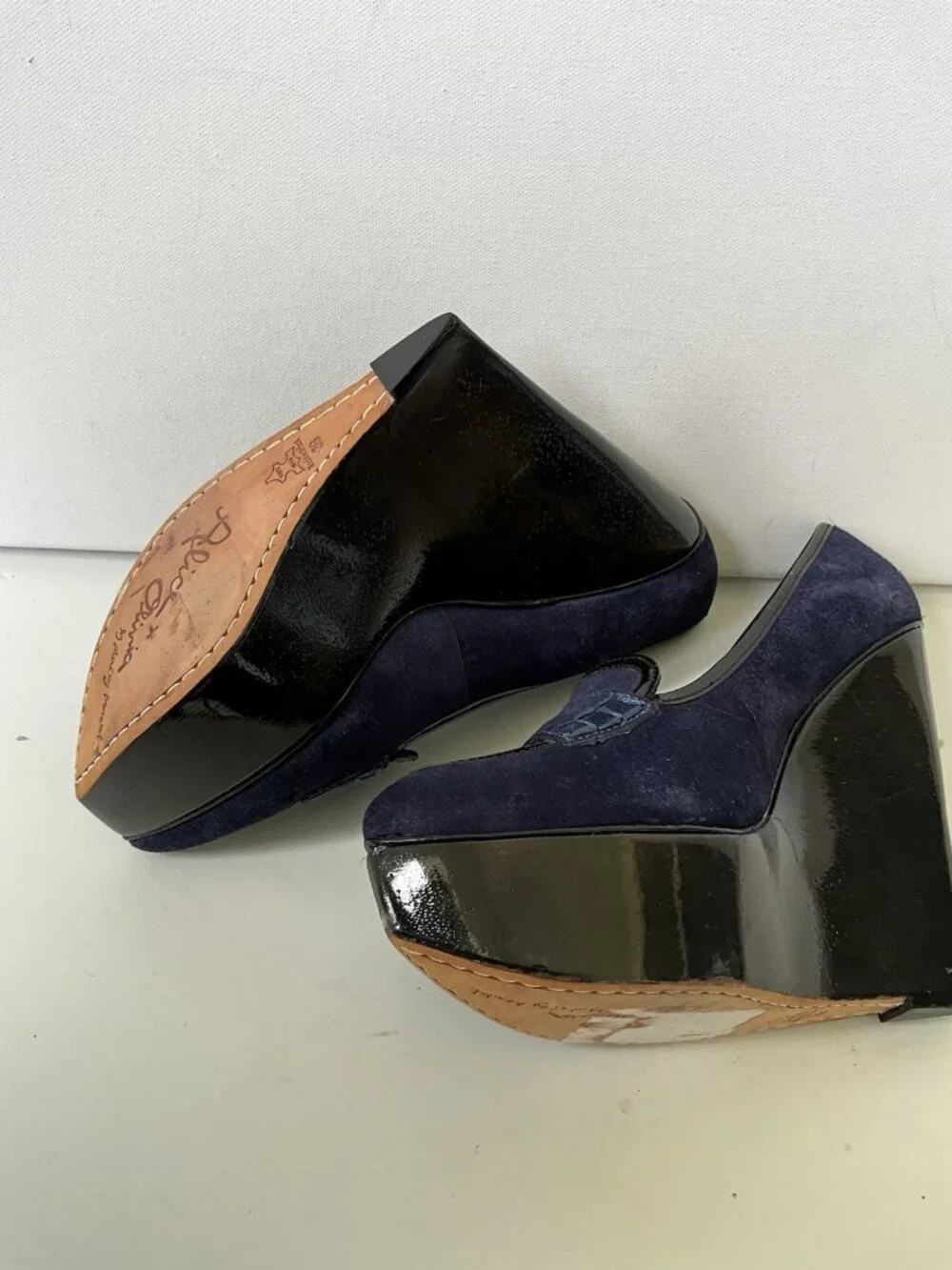 Alice + Olivia Navy Suede Penny Loafer Wedge Pumps Platform Heels EU 38 US7.5